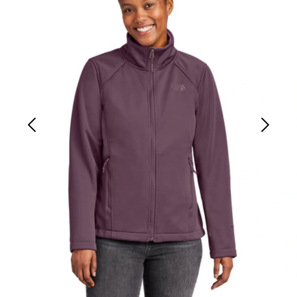 The North Face Women's Chest Logo Purple Zip Up Jacket Size M